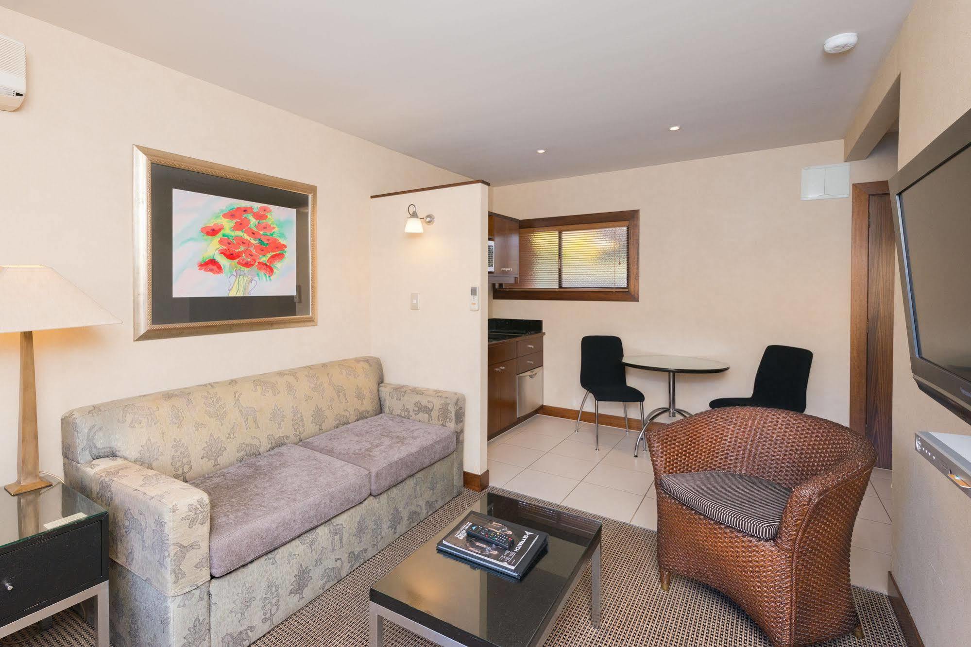 Oasis Beach Motel Таупо Екстер'єр фото