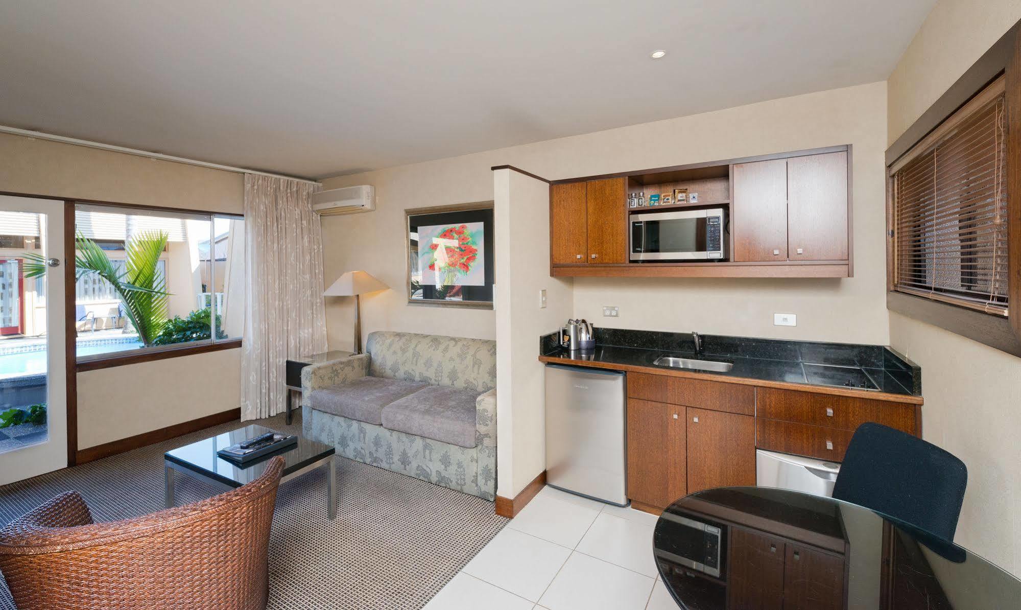 Oasis Beach Motel Таупо Екстер'єр фото